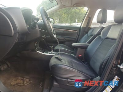 Zdjęcie 7 z 13 samochodu: 2019 MITSUBISHI OUTLANDER SE VIN:JA4AD3A36KZ042622 - miniatura