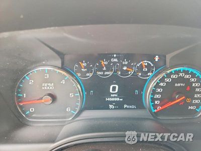 Zdjęcie 9 z 14 samochodu: 2017 CHEVROLET SUBURBAN C1500 LT VIN:1GNSCHKC5HR342726 - miniatura