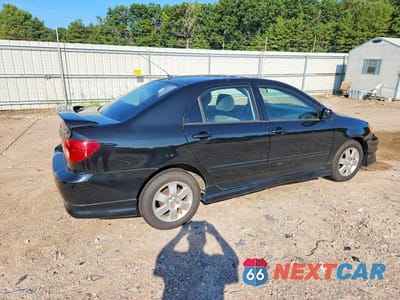 Trzecie zdjęcie samochodu z tyłu: 2005 TOYOTA COROLLA S VIN:1NXBR32E35Z439892 - miniatura