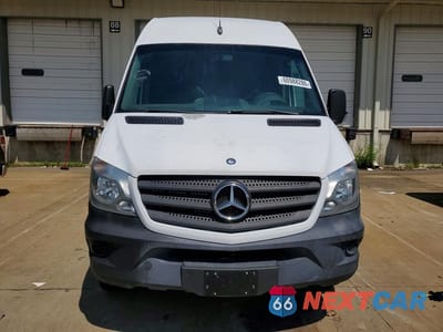 Piąte zdjęcie samochodu w środku: 2015 MERCEDES-BENZ SPRINTER 2500 VIN:WD3PE8DC9F5991269 - miniatura