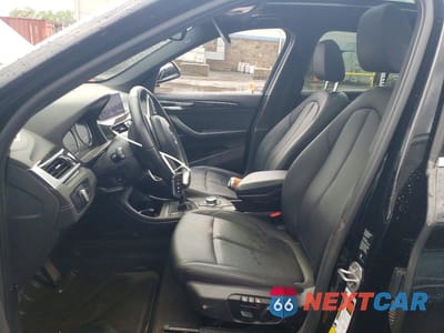 Zdjęcie 7 z 14 samochodu: 2021 BMW X1 XDRIVE28I VIN:WBXJG9C07M5T73306 - miniatura