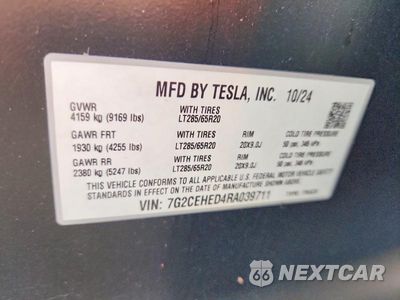 Zdjęcie 12 z 12 samochodu: 2024 TESLA CYBERTRUCK VIN:7G2CEHED4RA039711 - miniatura