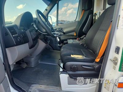 Zdjęcie 7 z 13 samochodu: 2017 MERCEDES-BENZ SPRINTER 2500 AMBULANCE VIN:WDAPE7CDXHP384382 - miniatura