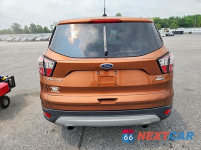 Zdjęcie 6 z 13 samochodu: 2017 FORD ESCAPE SE VIN:1FMCU9GD2HUD91831 - miniatura