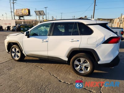 Drugie zdjęcie samochodu z przodu: 2024 TOYOTA RAV4 XLE VIN:2T3W1RFV4RC268574 - miniatura