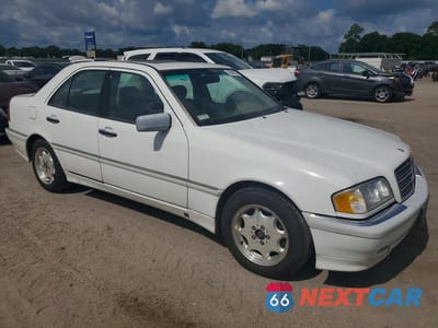 Czwarte zdjęcie samochodu z boku: 1998 MERCEDES-BENZ C 230 VIN:WDBHA23G0WA636200 - miniatura