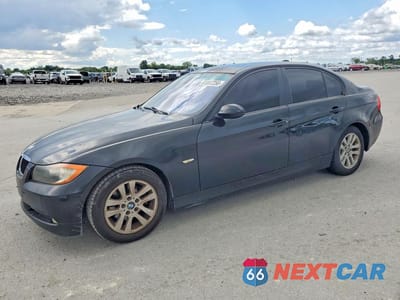 2007 BMW 328 I WBAVA33517KX79142 - główne zdjęcie licytacji z USA - miniatura