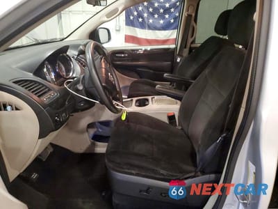 Zdjęcie 7 z 13 samochodu: 2012 DODGE GRAND CARAVAN SXT VIN:2C4RDGCG7CR146676 - miniatura