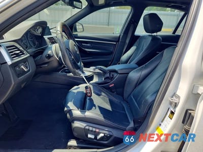 Zdjęcie 7 z 12 samochodu: 2017 BMW 330 I VIN:WBA8B9G35HNU55150 - miniatura