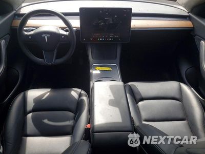 Zdjęcie 8 z 13 samochodu: 2022 TESLA MODEL Y VIN:7SAYGDEE6NF443193 - miniatura