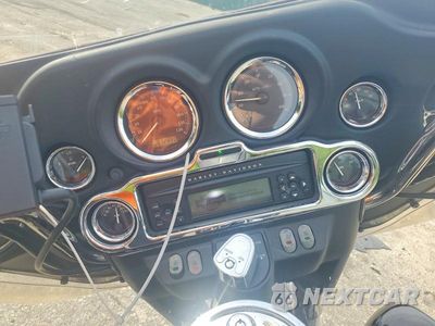 Zdjęcie 7 z 9 samochodu: 2007 HARLEY-DAVIDSON FLHTCUI VIN:1HD1FC4127Y634976 - miniatura