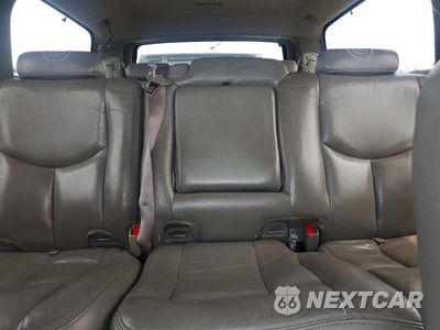 Zdjęcie 10 z 13 samochodu: 2005 CADILLAC ESCALADE ESV VIN:3GYFK66N35G110774 - miniatura