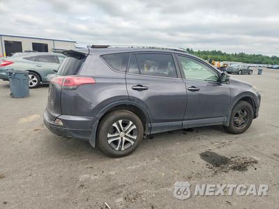 Trzecie zdjęcie samochodu z tyłu: 2016 TOYOTA RAV4 LE VIN:JTMBFREV2GJ080485 - miniatura