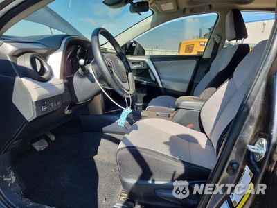 Zdjęcie 7 z 13 samochodu: 2018 TOYOTA RAV4 HYBRID LE VIN:JTMRJREVXJD185651 - miniatura