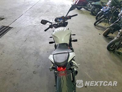 Zdjęcie 6 z 9 samochodu: 2018 TRIUMPH MOTORCYCLE STREET TRIPLE R VIN:SMTA414D3JT834907 - miniatura