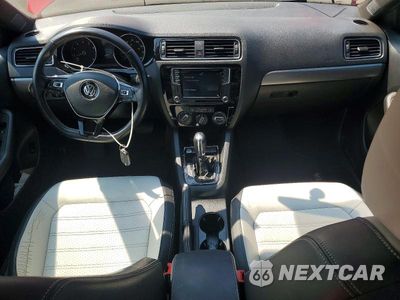 Zdjęcie 8 z 12 samochodu: 2016 VOLKSWAGEN JETTA SPORT VIN:3VWD17AJ1GM226731 - miniatura