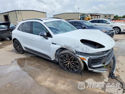 Czwarte zdjęcie samochodu z boku: 2024 PORSCHE MACAN BASE VIN:WP1AA2A50RLB04473 - miniatura