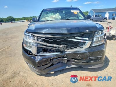 Piąte zdjęcie samochodu w środku: 2015 CHEVROLET TAHOE K1500 LT VIN:1GNSKBKC4FR125553 - miniatura