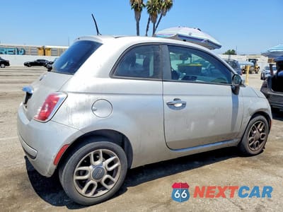 Trzecie zdjęcie samochodu z tyłu: 2013 FIAT 500 POP VIN:3C3CFFAR4DT688707 - miniatura