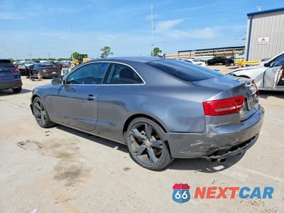 Drugie zdjęcie samochodu z przodu: 2012 AUDI A5 PREMIUM PLUS VIN:WAULFAFR7CA016070 - miniatura