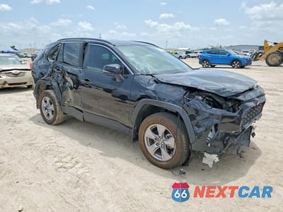 Czwarte zdjęcie samochodu z boku: 2024 TOYOTA RAV4 HYBRID XLE VIN:4T3RWRFV1RU161818 - miniatura
