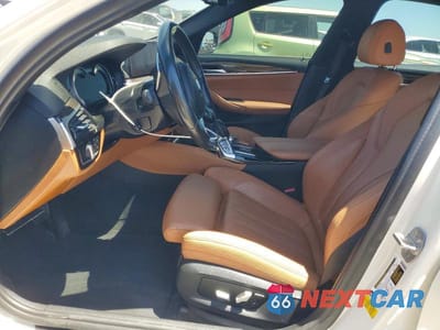 Zdjęcie 7 z 13 samochodu: 2019 BMW 540 I VIN:WBAJE5C57KWW01719 - miniatura