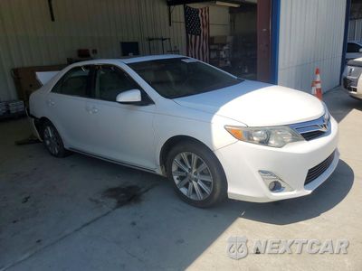 Czwarte zdjęcie samochodu z boku: 2012 TOYOTA CAMRY XLE VIN:4T1BF1FK2CU595433 - miniatura