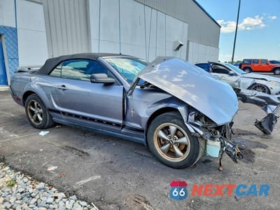 Czwarte zdjęcie samochodu z boku: 2006 FORD MUSTANG VIN:1ZVHT84N265259743 - miniatura