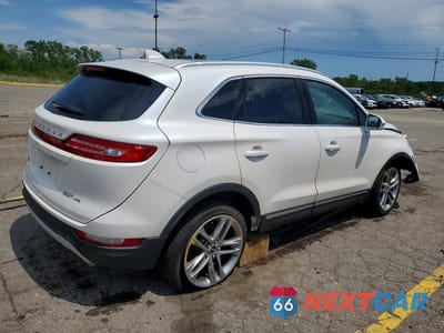 Trzecie zdjęcie samochodu z tyłu: 2018 LINCOLN MKC RESERVE VIN:5LMCJ3D9XJUL14147 - miniatura