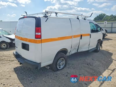 Trzecie zdjęcie samochodu z tyłu: 2025 CHEVROLET EXPRESS G2500 VIN:1GCWGAFP9S1273340 - miniatura