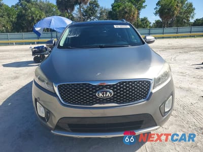 Piąte zdjęcie samochodu w środku: 2016 KIA SORENTO SX V6 VIN:5XYPK4A51GG047357 - miniatura