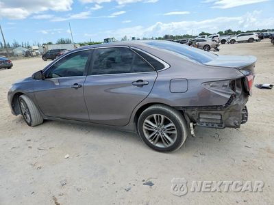 Drugie zdjęcie samochodu z przodu: 2017 TOYOTA CAMRY SE VIN:4T1BF1FK5HU693251 - miniatura