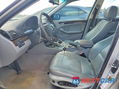 Zdjęcie 7 z 12 samochodu: 2005 BMW 325 I VIN:WBAEV33425KW16816 - miniatura