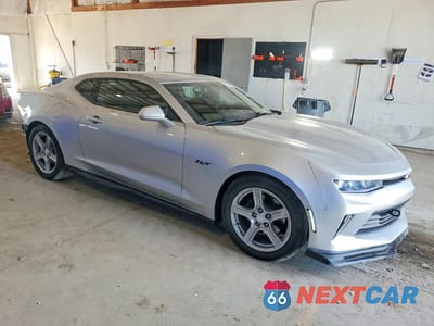 Czwarte zdjęcie samochodu z boku: 2018 CHEVROLET CAMARO LT1 VIN:1G1FB1RX9J0175450 - miniatura