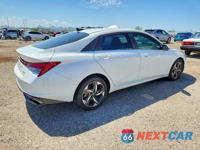 Trzecie zdjęcie samochodu z tyłu: 2022 HYUNDAI ELANTRA LIMITED VIN:5NPLP4AG8NH053549 - miniatura