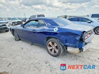 Drugie zdjęcie samochodu z przodu: 2016 DODGE CHALLENGER SXT VIN:2C3CDZAG7GH279846 - miniatura