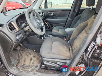 Zdjęcie 7 z 12 samochodu: 2023 JEEP RENEGADE LATITUDE VIN:ZACNJDB19PPP36047 - miniatura