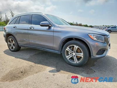 Czwarte zdjęcie samochodu z boku: 2017 MERCEDES-BENZ GLC 300 4MATIC VIN:WDC0G4KB4HF156854 - miniatura