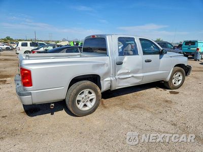 Trzecie zdjęcie samochodu z tyłu: 2011 DODGE DAKOTA SLT VIN:1D7RE3GK8BS648877 - miniatura