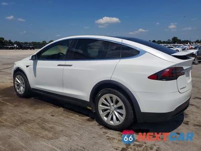 Drugie zdjęcie samochodu z przodu: 2018 TESLA MODEL X VIN:5YJXCAE23JF121274 - miniatura