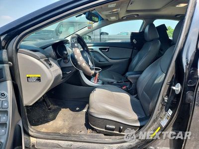 Zdjęcie 7 z 12 samochodu: 2013 HYUNDAI ELANTRA LIMITED VIN:5NPDH4AE3DH160832 - miniatura