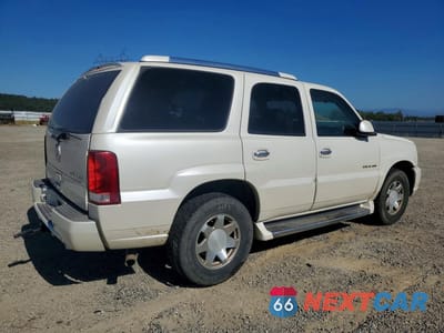 Trzecie zdjęcie samochodu z tyłu: 2003 CADILLAC ESCALADE LUXURY VIN:1GYEK63N03R129022 - miniatura
