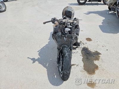Drugie zdjęcie samochodu z przodu: 2021 HONDA CBR1000 RR VIN:JH2SC7711MK400061 - miniatura