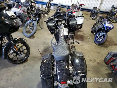 Zdjęcie 6 z 8 samochodu: 2017 HARLEY-DAVIDSON FLTRXS ROAD GLIDE SPECIAL VIN:1HD1KTC18HB613521 - miniatura