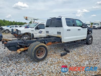 Trzecie zdjęcie samochodu z tyłu: 2025 FORD F350 SUPER DUTY VIN:1FD8W3HNXSED07857 - miniatura
