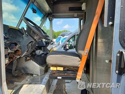 Zdjęcie 7 z 13 samochodu: 2020 FORD F59 DELIVERY TRUCK VIN:1F65F5KN0L0A03448 - miniatura