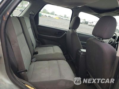 Zdjęcie 11 z 13 samochodu: 2005 FORD ESCAPE XLS VIN:1FMYU02Z95KC80513 - miniatura