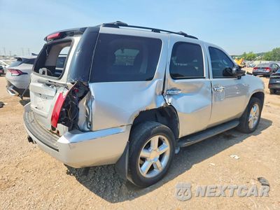 Trzecie zdjęcie samochodu z tyłu: 2011 GMC YUKON SLE VIN:1GKS2AE00BR200932 - miniatura