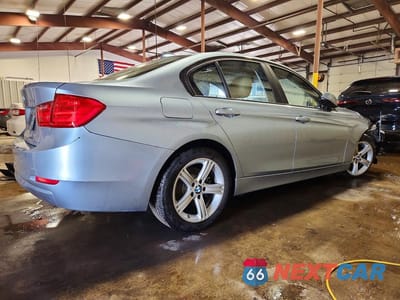 Trzecie zdjęcie samochodu z tyłu: 2014 BMW 320 I XDRIVE VIN:WBA3C3G53ENR25435 - miniatura