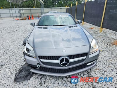 Piąte zdjęcie samochodu w środku: 2012 MERCEDES-BENZ SLK 250 VIN:WDDPK4HAXCF041661 - miniatura